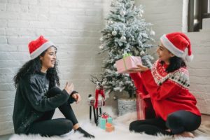 Fun (and Free!) Things To Do During the Holidays